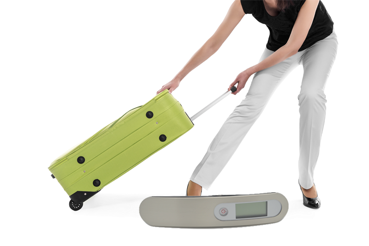 Undgå overvægt på flyrejsen - hold styr på hvor meget din kuffert vejer med en elektronisk kuffertvægt3 