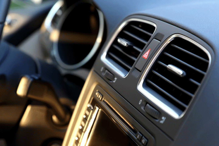 KBH: Få aircondition service hos CHM Auto og hold din bil kølig i sommervarmen!1 