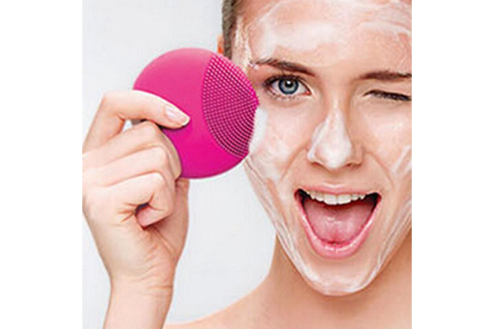 Få en frisk og smuk hud med en vibrerende ansigtsrenser1 