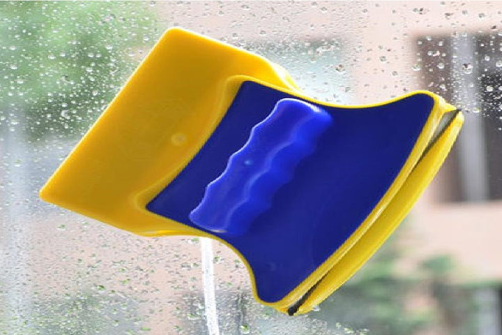 Magnetisk vinduesvasker, der er perfekt til dig, der bor i lejlighed, og ikke kan nå ydersiden af dine vinduer1 