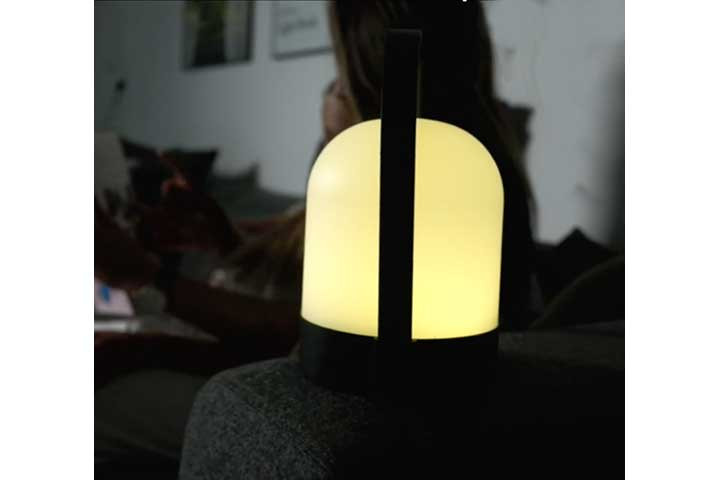 Spar på strømmen med 2 stk. LED lamper og sikre lys i hjemmet hvis strømmen skulle forsvinde6 