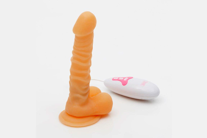 Roterende dildo i naturtro design med sugekop1 