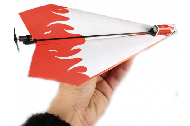 DIY Papirflyver med motor, som der er mange timers sjov og underholdning i1 