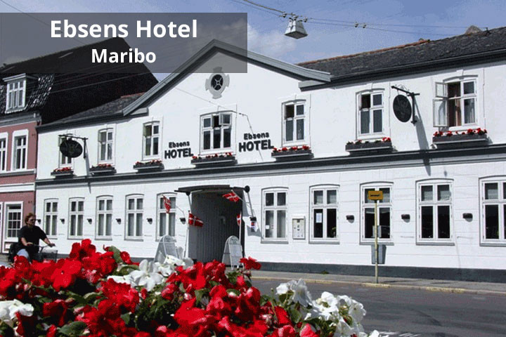 Ophold for 2 med aperitif og 3 retters klassisk menu eller buffet ved det smukke Maribo Søområde på hyggelige Ebsens Hotel.1 