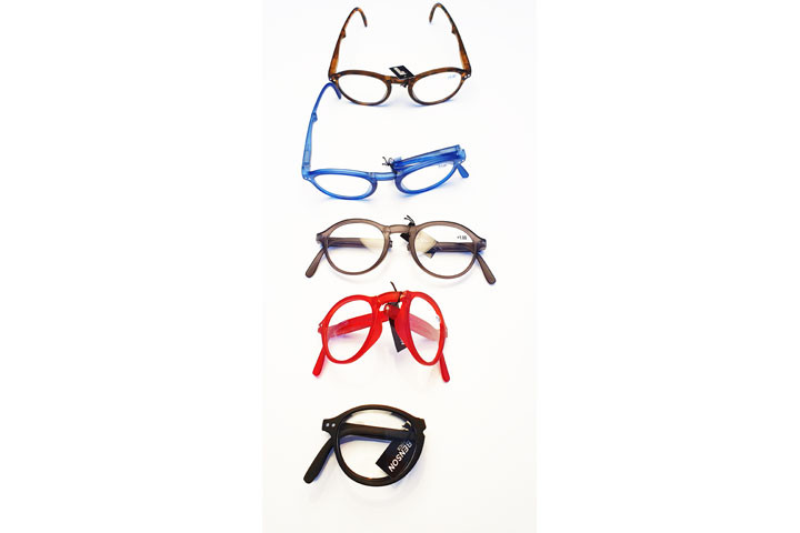 Foldbare læsebriller i farver der matcher de fleste outfit.8 