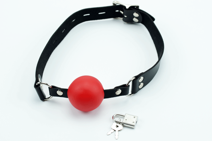 Fræk, rød gag ball i silikone og sort PU læder med hængelås3 