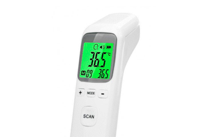 Mål nemt din eller familiens temperatur med et praktisk kontaktløst termomete4 