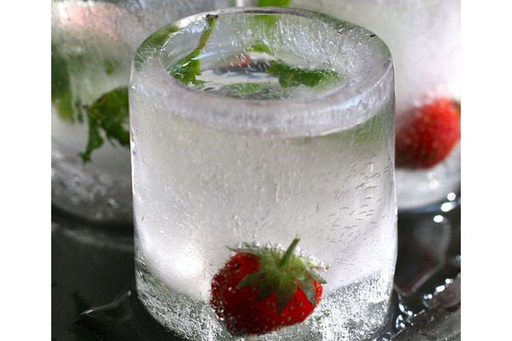 Lav dine helt egne shotglas ud af vand med disse sjove forme4 