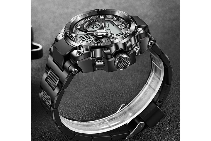 Dit nye luksus ur kan fås i guld, sølv eller sort, og leveres i en flot gaveæske10 
