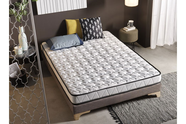 Optimér din nattesøvn og sov som en drøm med denne luksus madras lavet på Aloe Vera fibre.1 