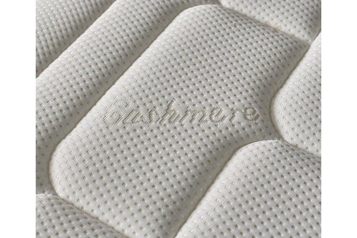 Luksus cashmere madras i viskoelastisk materiale der giver maximum åndbarhed2 