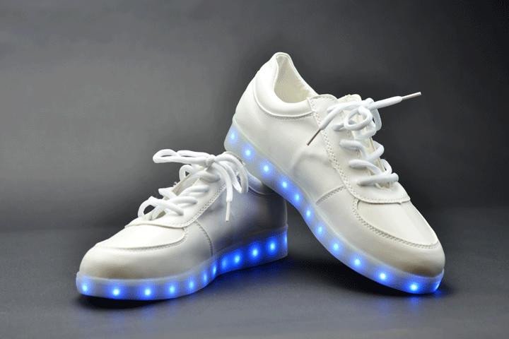 Fede sneakers med LED-lys - årets trend fra USA6 