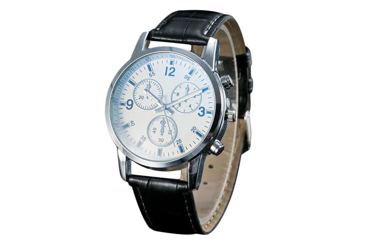 Ur i tidsløst design med kronografer og flot rem, der er lavet i imiteret læder 6 