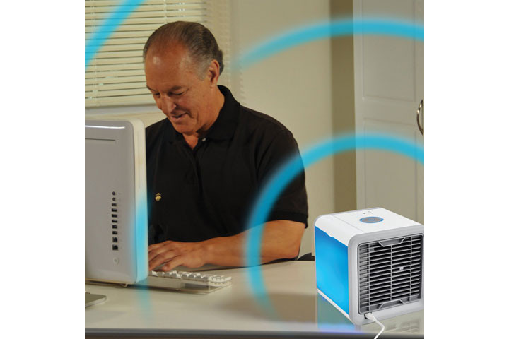 Mini Air Cooler, der køler luften ved hjælp af vanddamp8 
