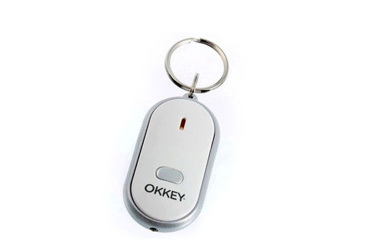 OkKey nøglefinder, der hjælper dig med at lokalisere dine nøgler hurtigt og nemt1 