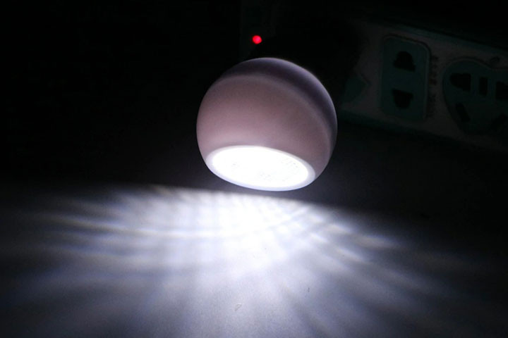 LED natlampen er smart at have stående ved sengebordet1 