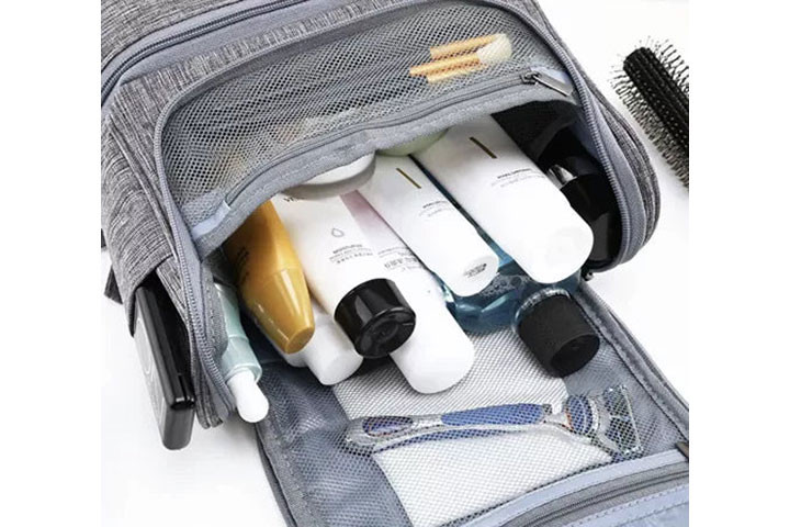 Perfekt Toilettaske til Rejsen – Smart Opbevaring & Ophæng!2 