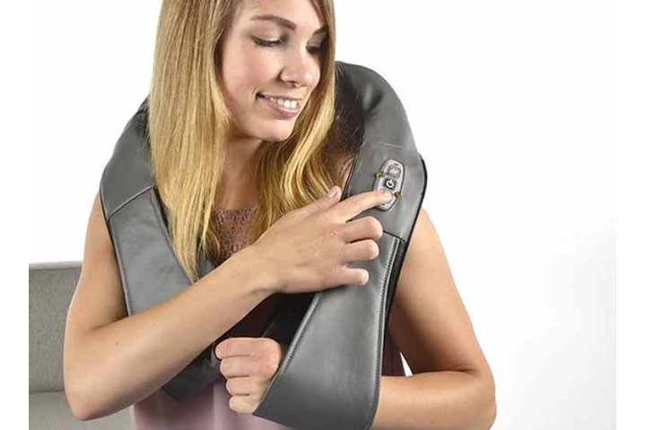 Forkæl nakke, ryg og muskler med 8 roterende massagehoveder1 