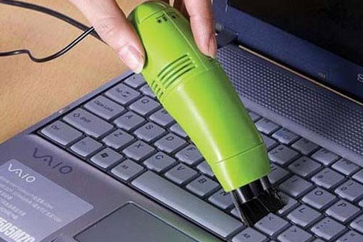 Lille og smart støvsuger til dit tastatur - tilsluttes via USB3 