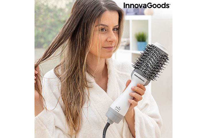 Få tørt og fyldigt og voluminøst hår med Ionic Dryer & Volumising Brush1 