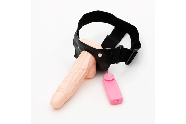 Strap on dildo i naturtro design1 