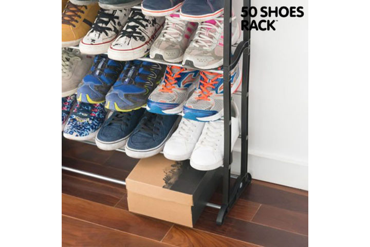Skostativ med plads til 50 par sko, der gør det lettere at holde orden i gaderoben2 