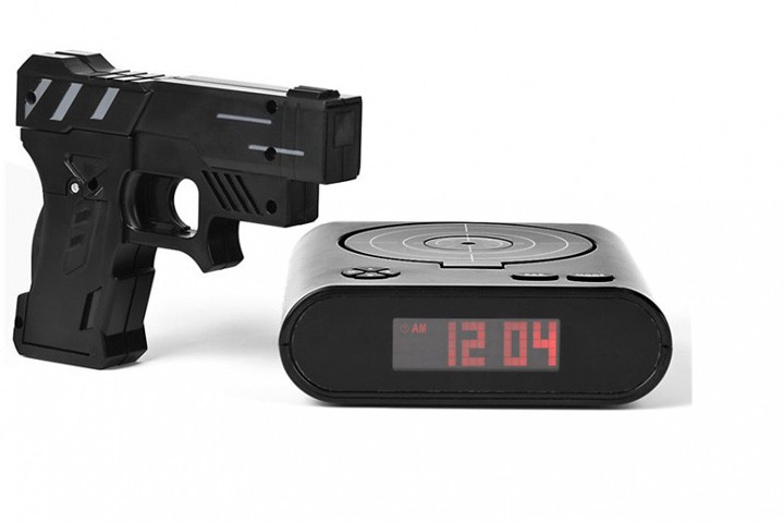 Gun Alarm Clock med indbygget skydeskive 3 