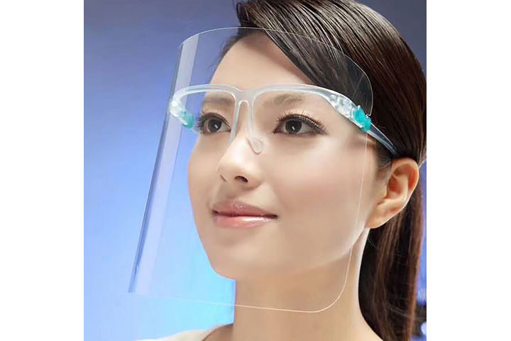 4 stk. Smarte visir masker der beskytter mod væsker begge veje1 