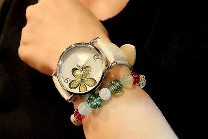 Mageløst Dusky Flower Romatco ur med fin blomst og i flere varianter7 